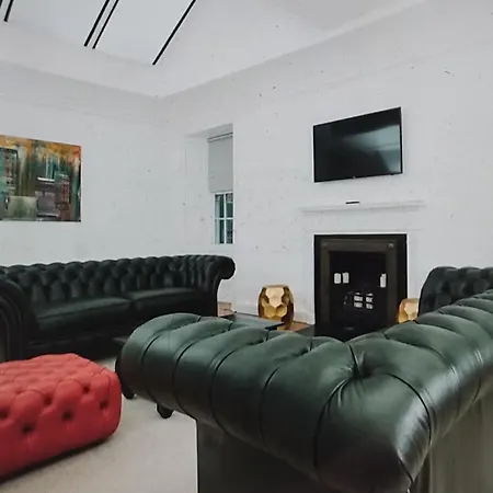 Tastefully Decorated House In מאנדליה-לה-נאפול